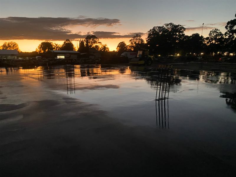 Large slab pour reflecting the sunrise